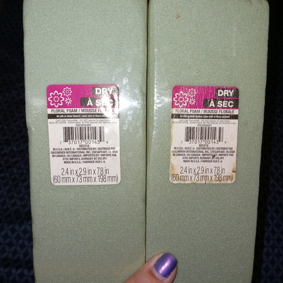 Dry Floral Foam - Picture 3 of 4